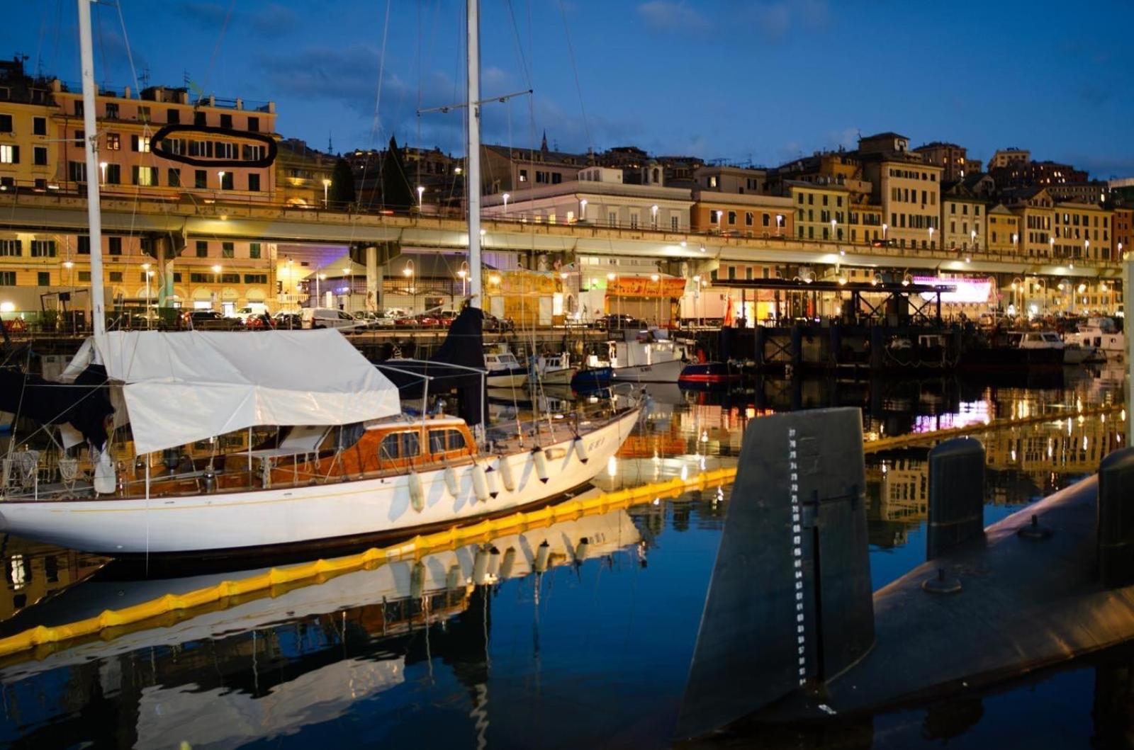 Port View Hotell Genova Eksteriør bilde